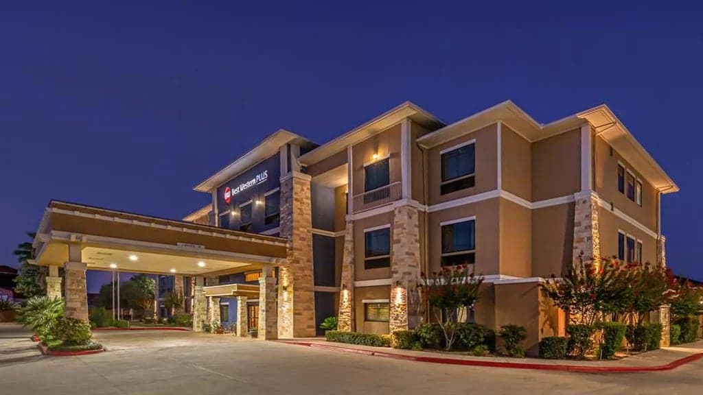 Best Western Plus Lytle Inn & Suites, Hotel in Lytle