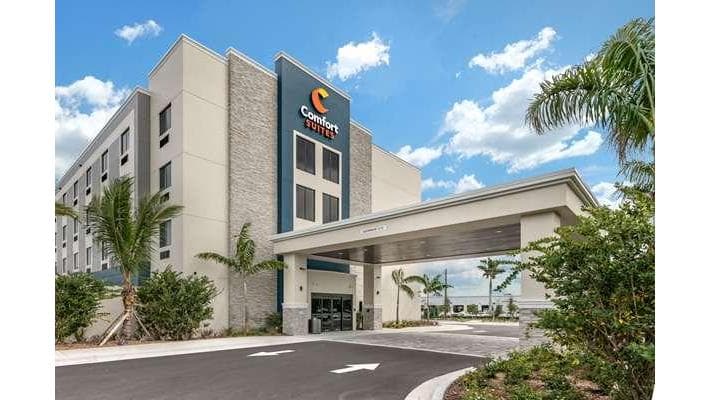 Comfort Suites Stuart-Hutchinson Island, Hotel in Port Salerno