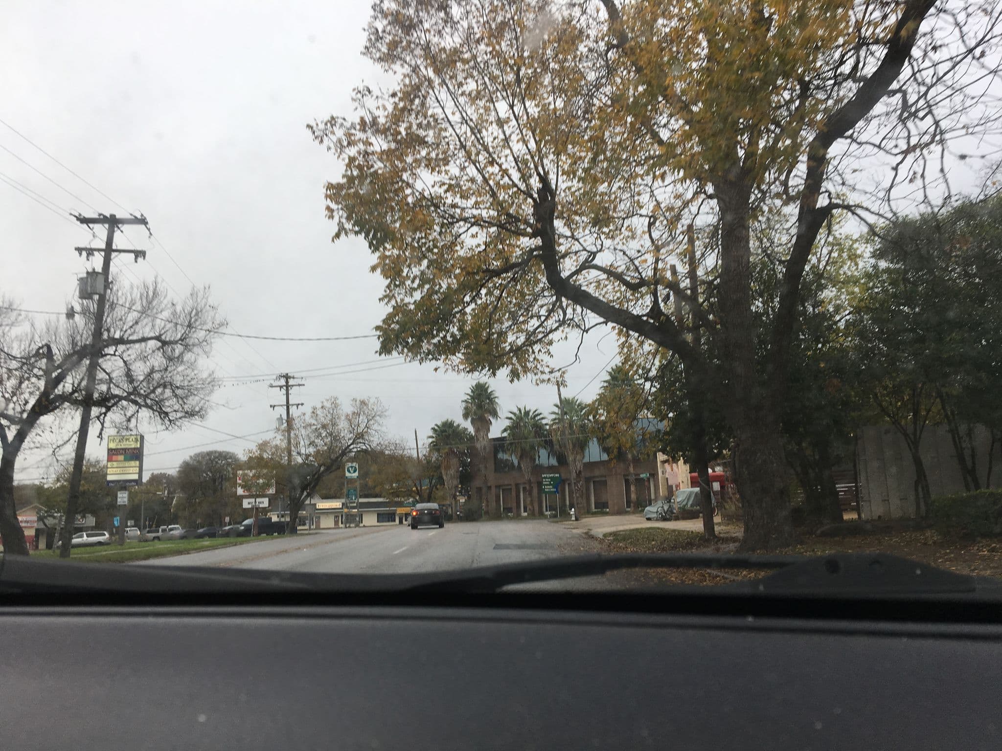 Street view near Crystal River Inn, Redwood — © jsantiago (CC BY-SA · Mapillary)
