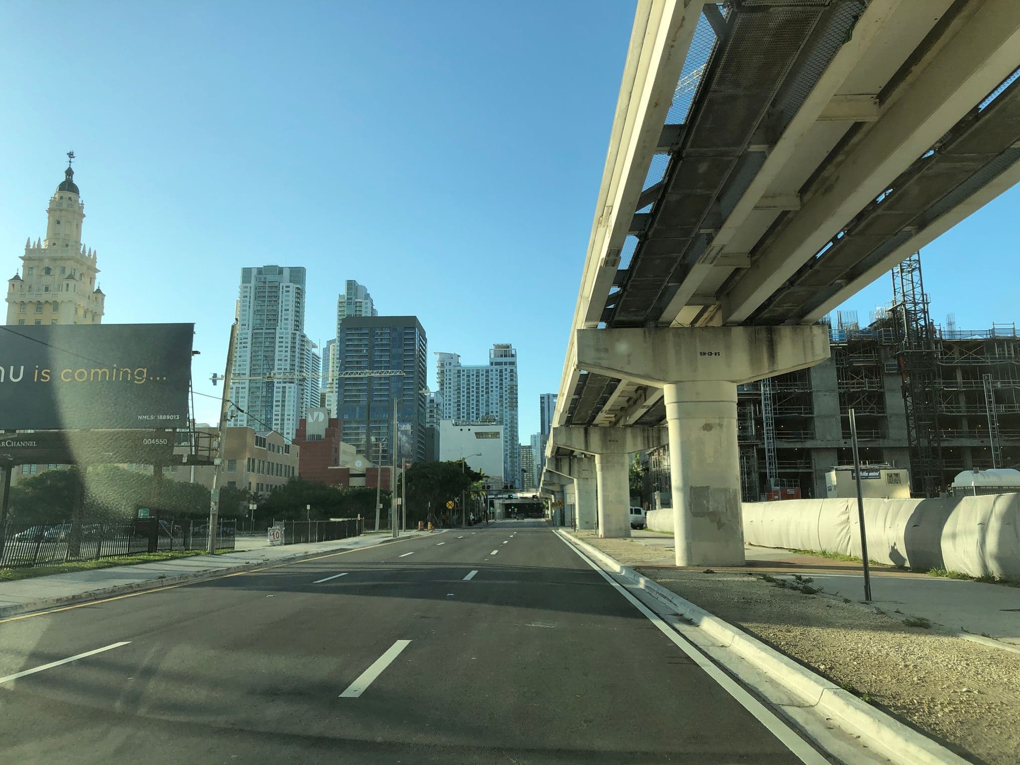 Street view near citizenM Miami Worldcenter, Miami — © luisjmateo (CC BY-SA · Mapillary)