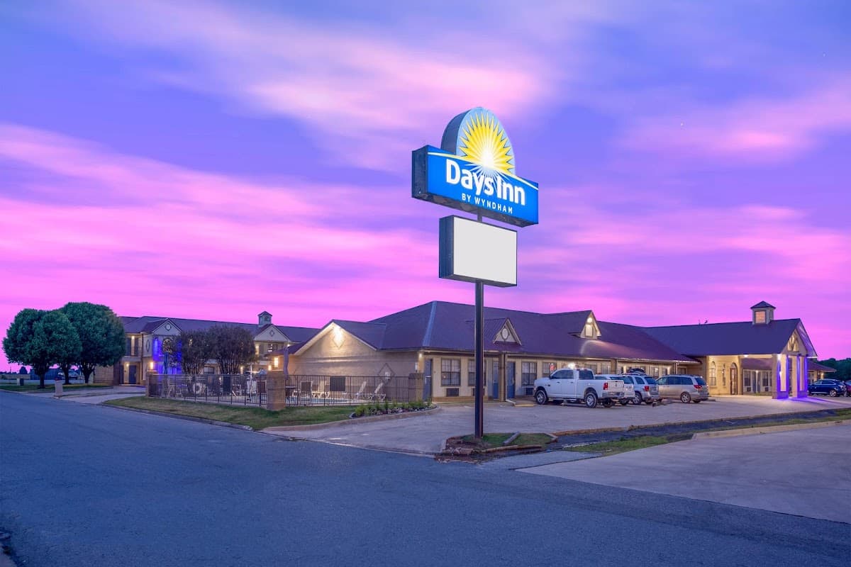 Days Inn by Wyndham Lonoke, Hotel in Lonoke