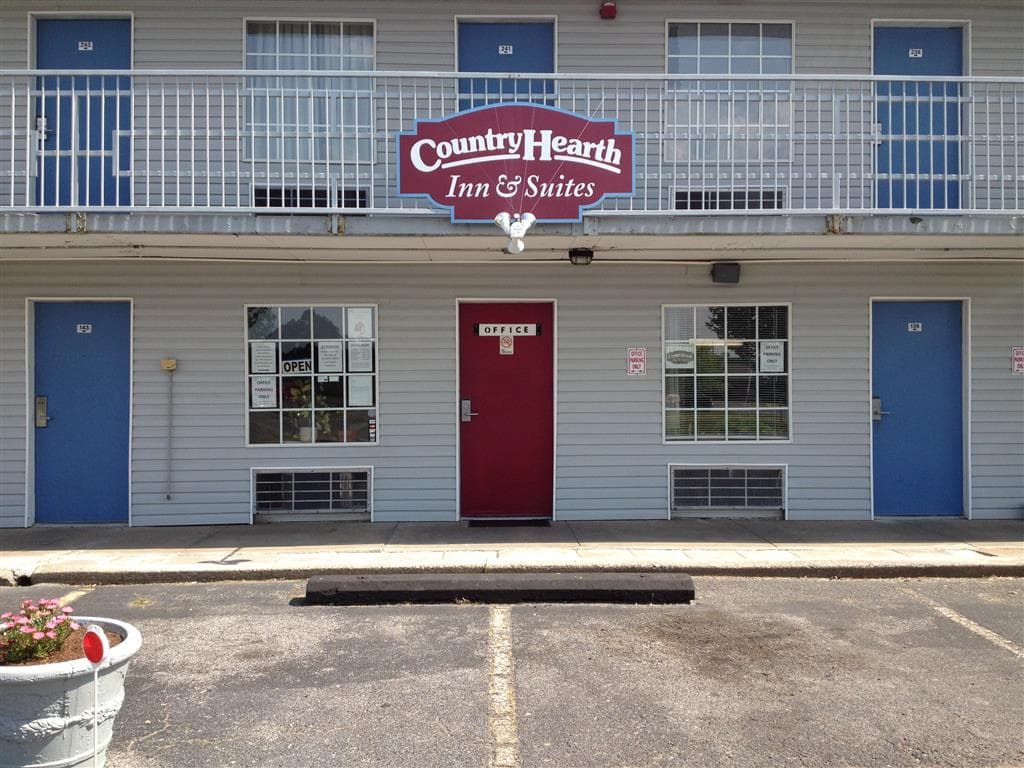 Country Hearth Inn & Suites Paducah, Hotel in Paducah