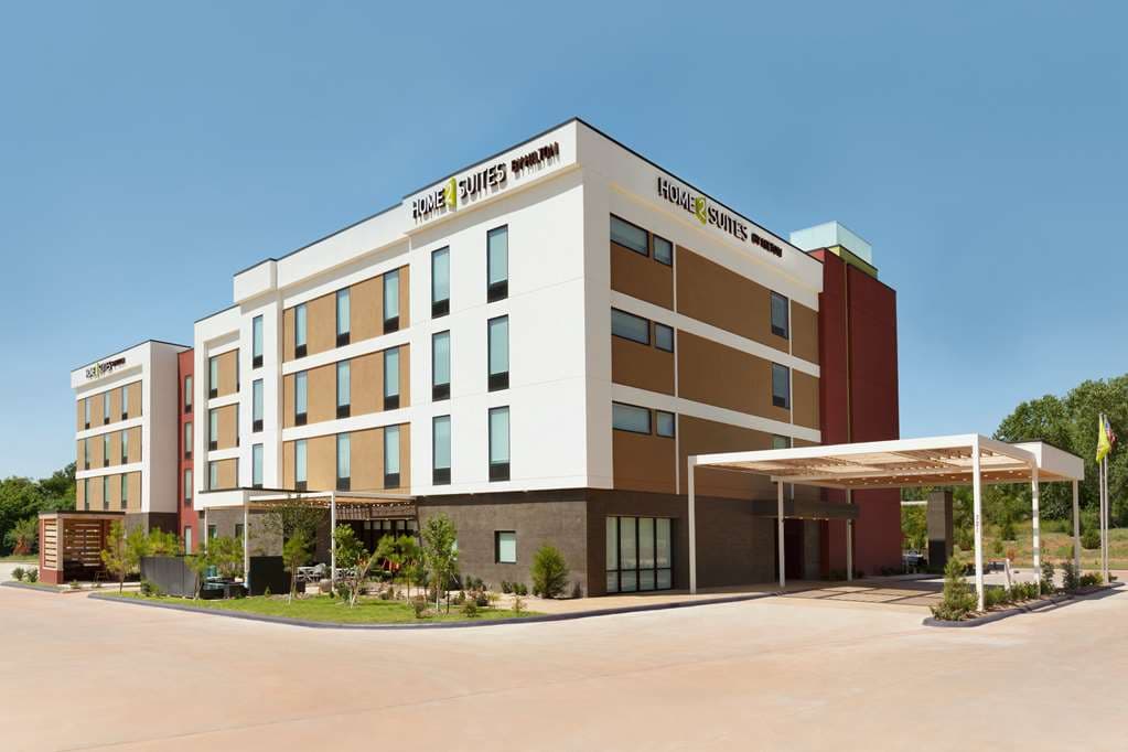 Home2 Suites by Hilton, Hotel in Edmond