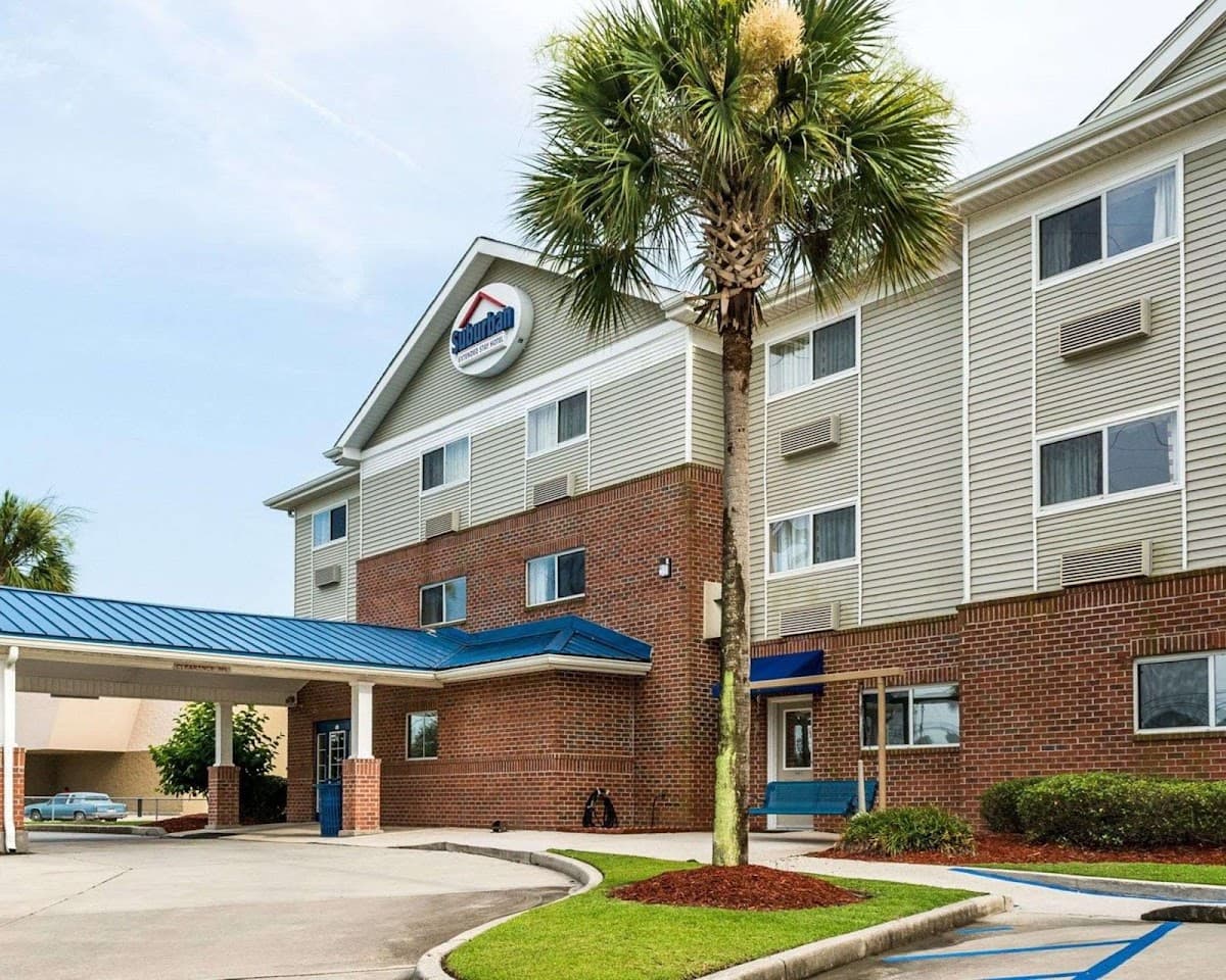 Suburban Studios, Hotel in Waggaman