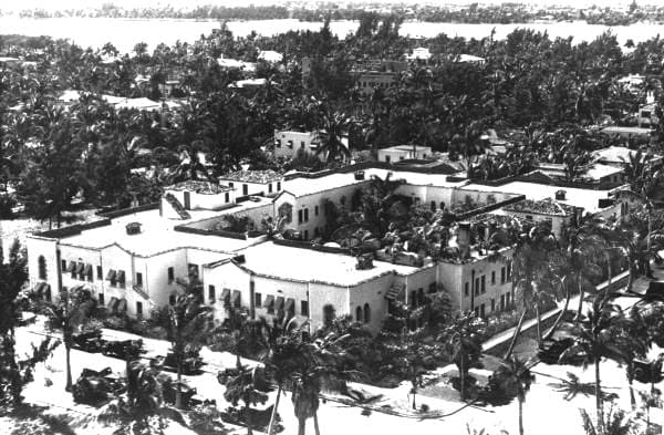The Brazilian Court (via Wikimedia Commons, Public domain)