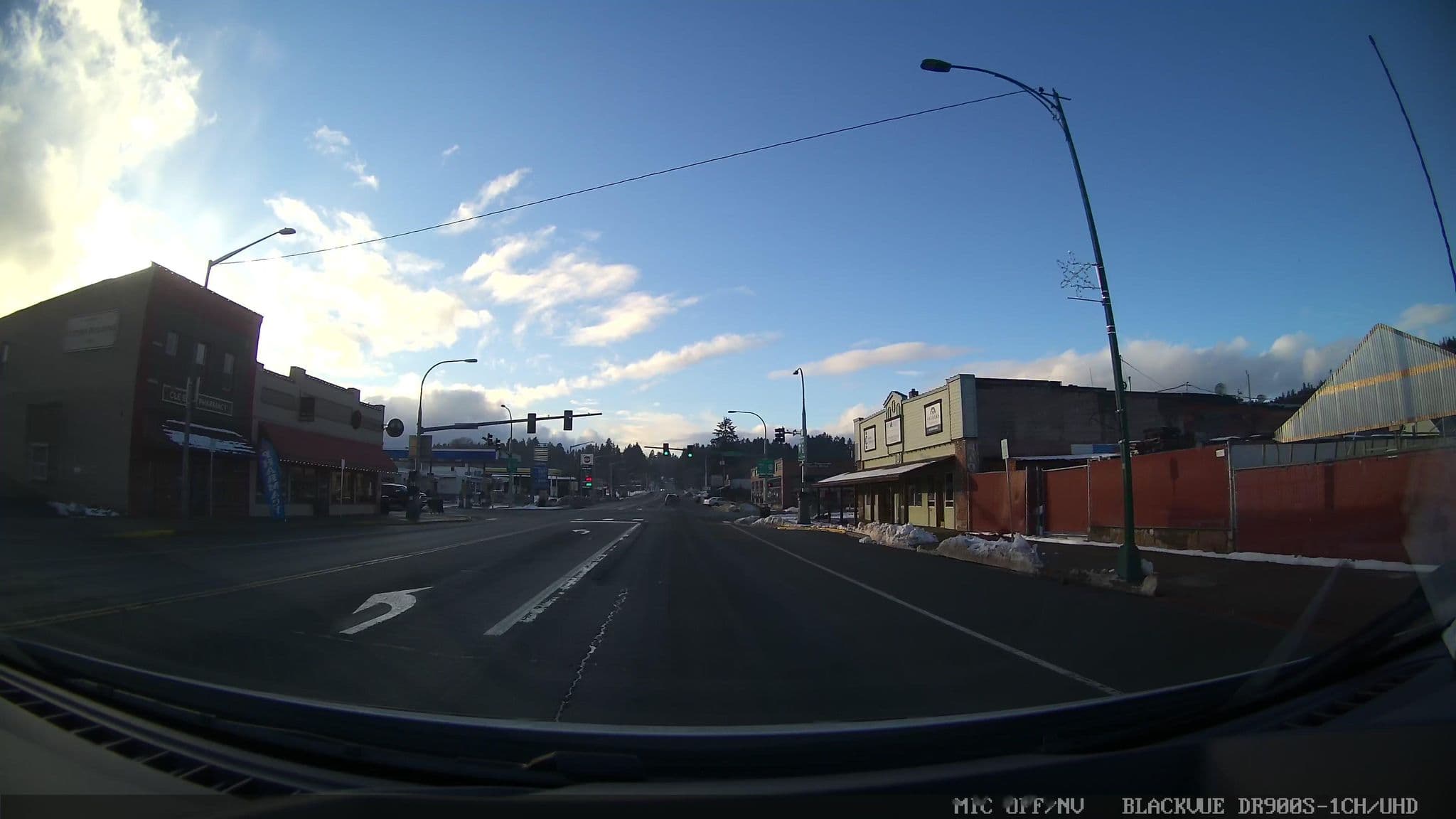 Street view near Cle Elum, Cle Elum — © damnitgetmybeer (CC BY-SA · Mapillary)