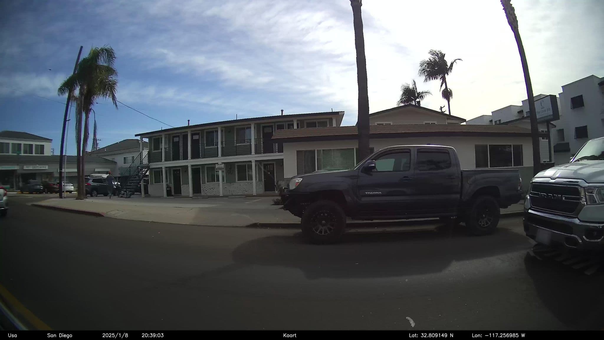 Street view near Beachcomber Shores, La Jolla — © GoProMAX3M (CC BY-SA · Mapillary)
