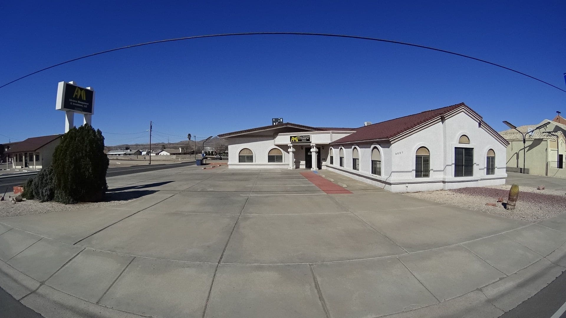 Street view near Days Inn West, Kingman — © marker_geo (CC BY-SA · Mapillary)