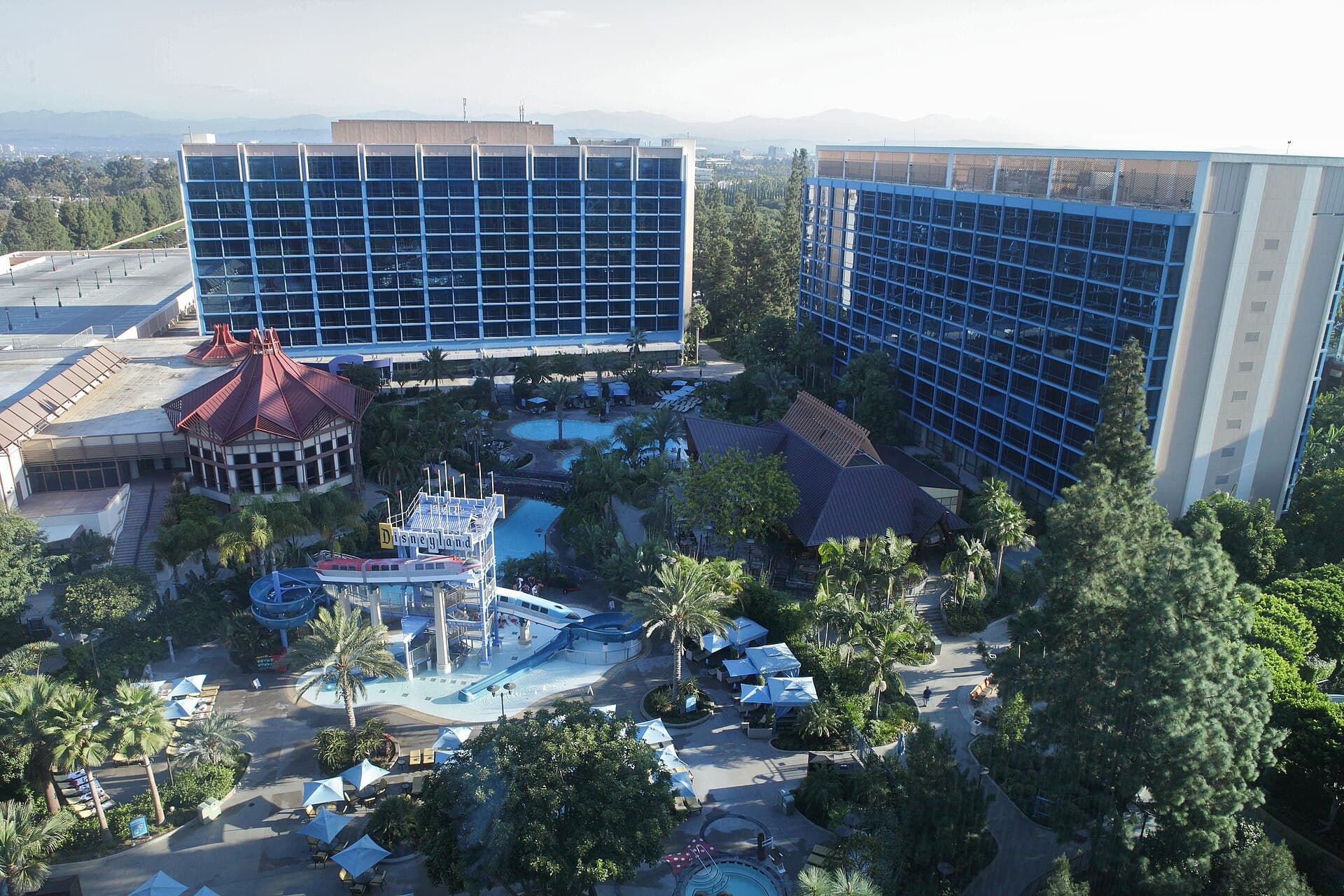 The Disneyland Hotel (via Wikimedia Commons, CC BY 2.0)