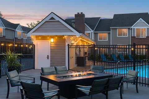 Residence Inn Portland Hillsboro, Hotel in Rockcreek