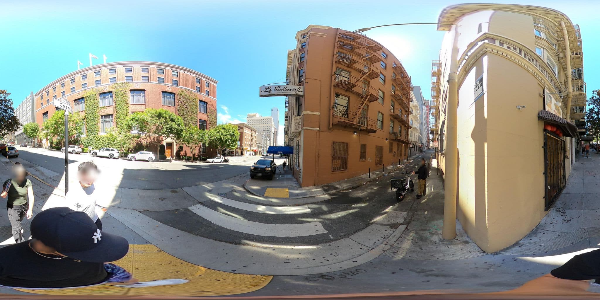 Street view near Dakota Hotel, Chinatown
