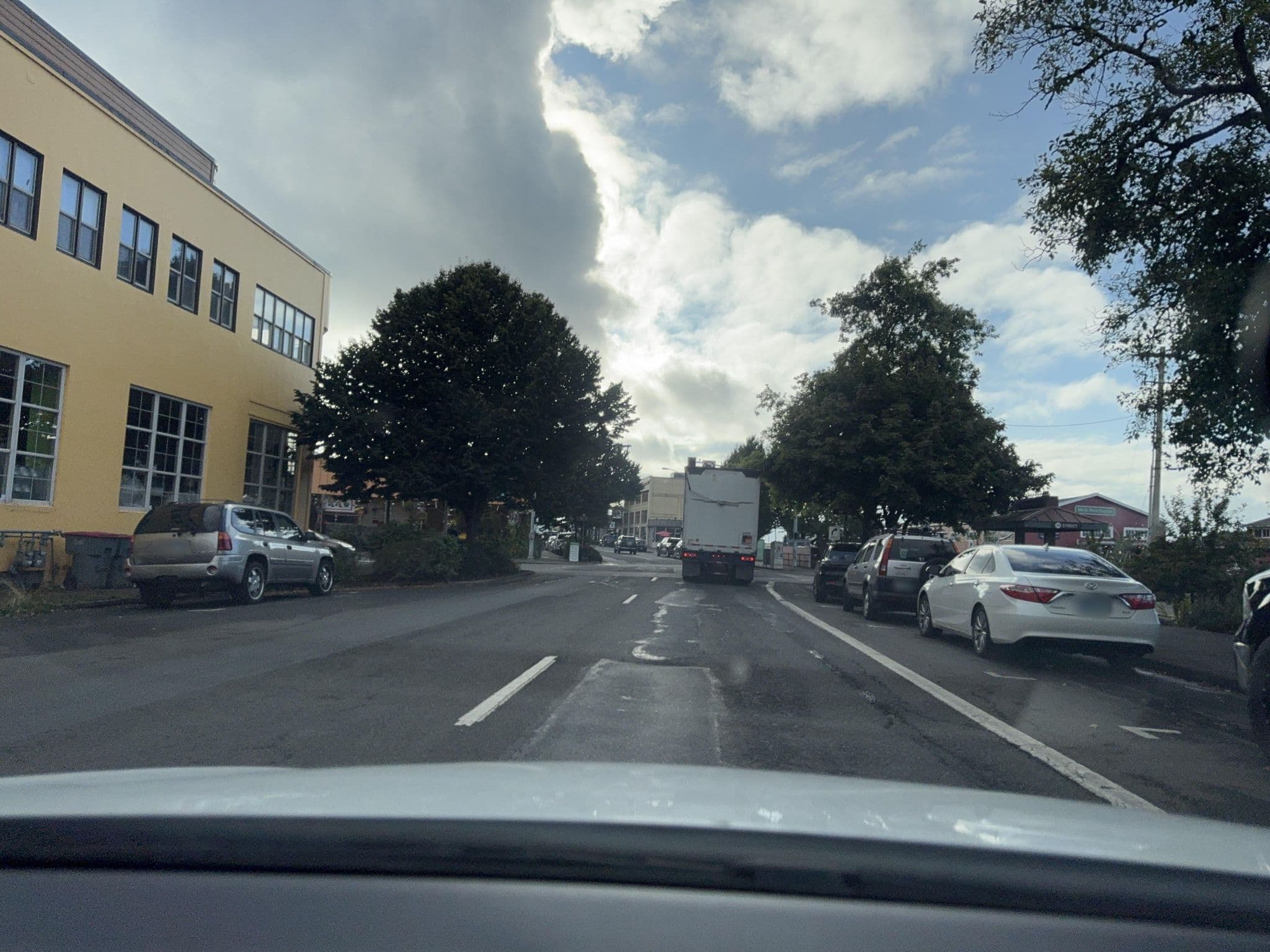 Street view near Selina Commodore Astoria, Gearhart — © quickness805 (CC BY-SA · Mapillary)