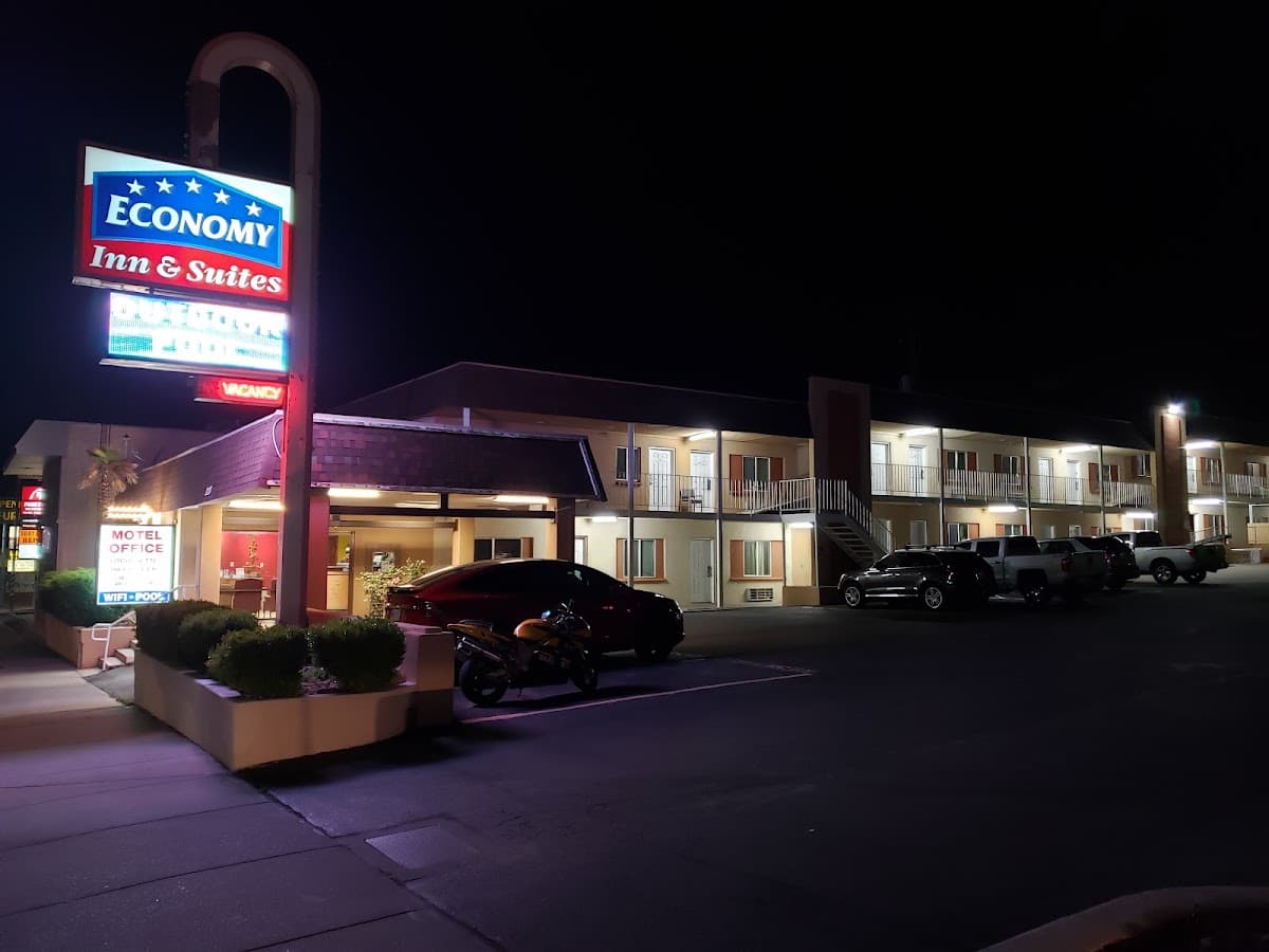 Economy Inn & Suites, Motel in Saint George