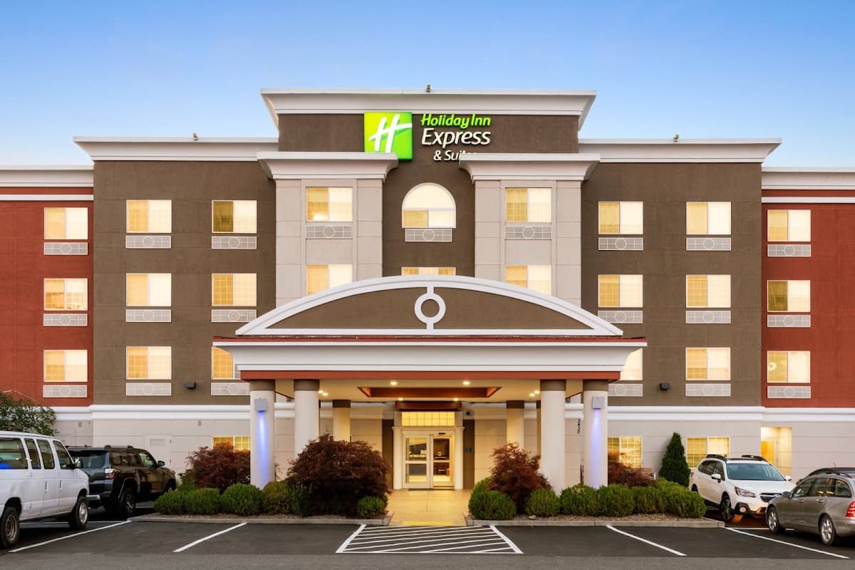 Holiday Inn Express & Suites Klamath Falls Central, Hotel in Altamont