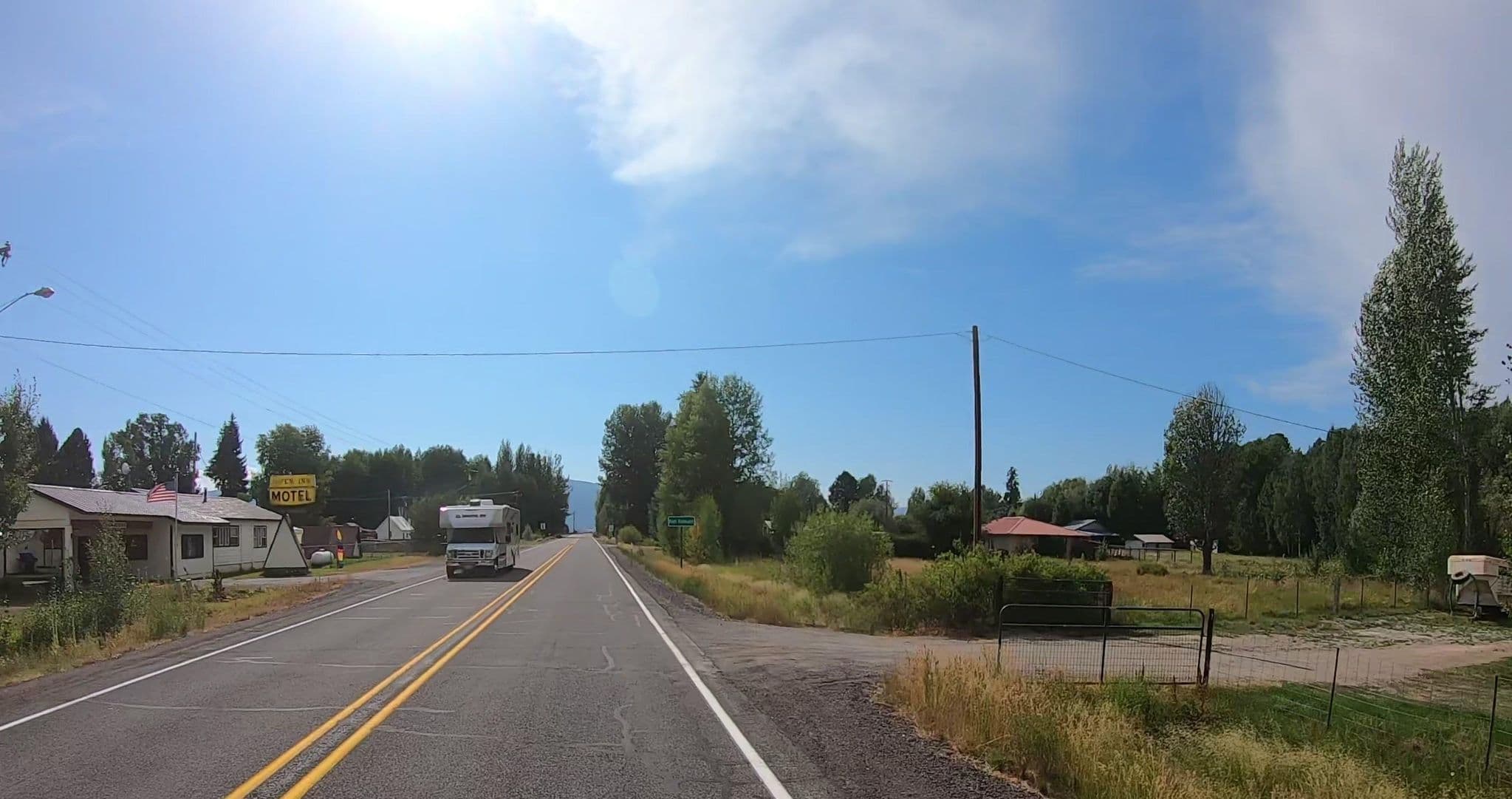 Street view near The Aspen Inn, Klamath Falls — © networklanman (CC BY-SA · Mapillary)