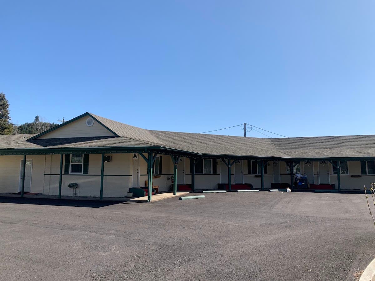 Cascade Motel, Motel in Oakridge