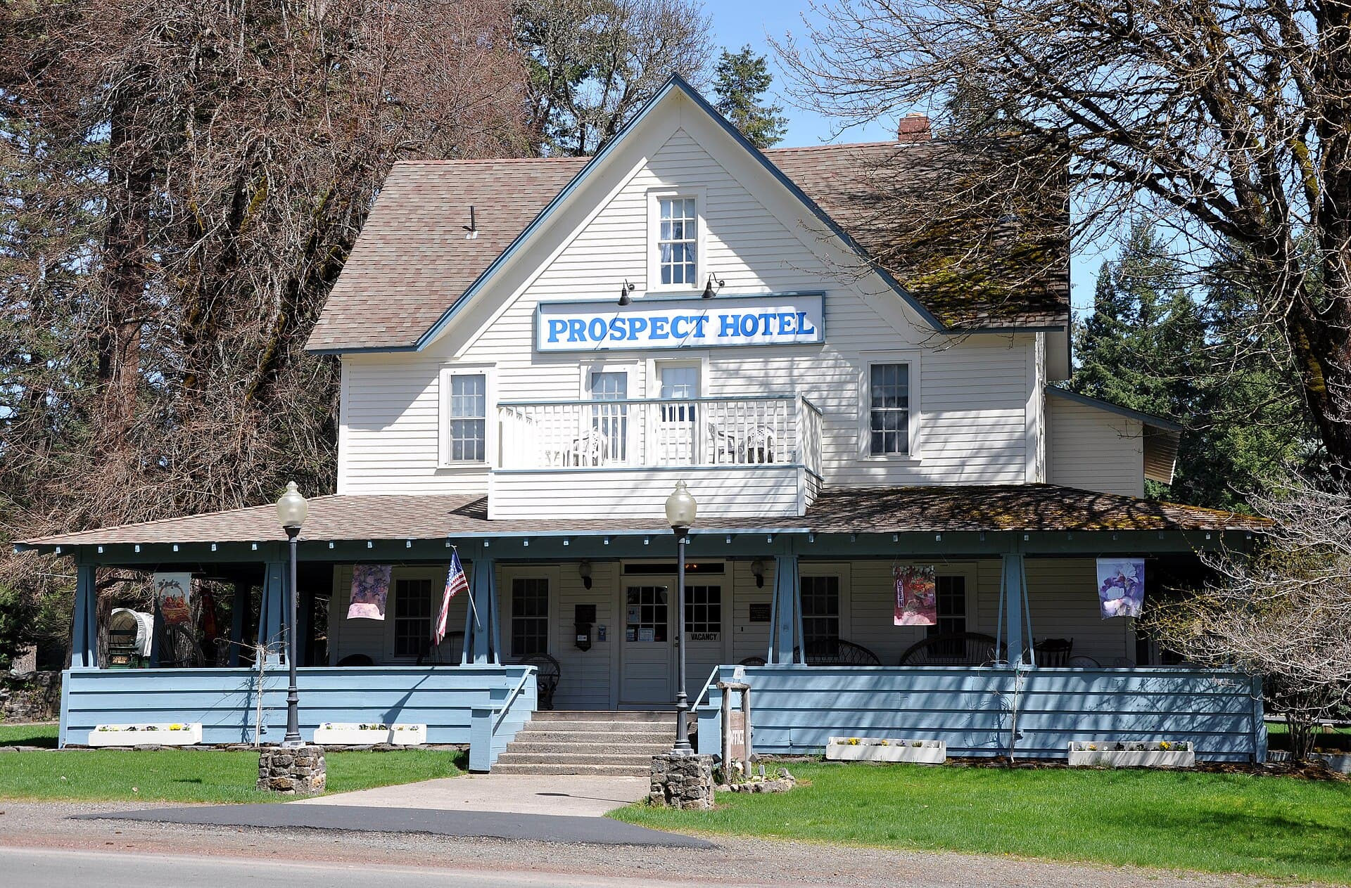 Prospect Motel (via Wikimedia Commons, CC BY-SA 3.0)