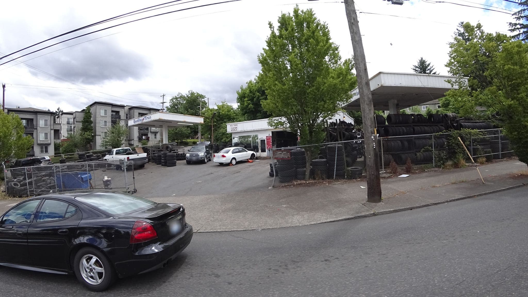 Street view near Cameo Motel, Lents — © mly_pdx06 (CC BY-SA · Mapillary)