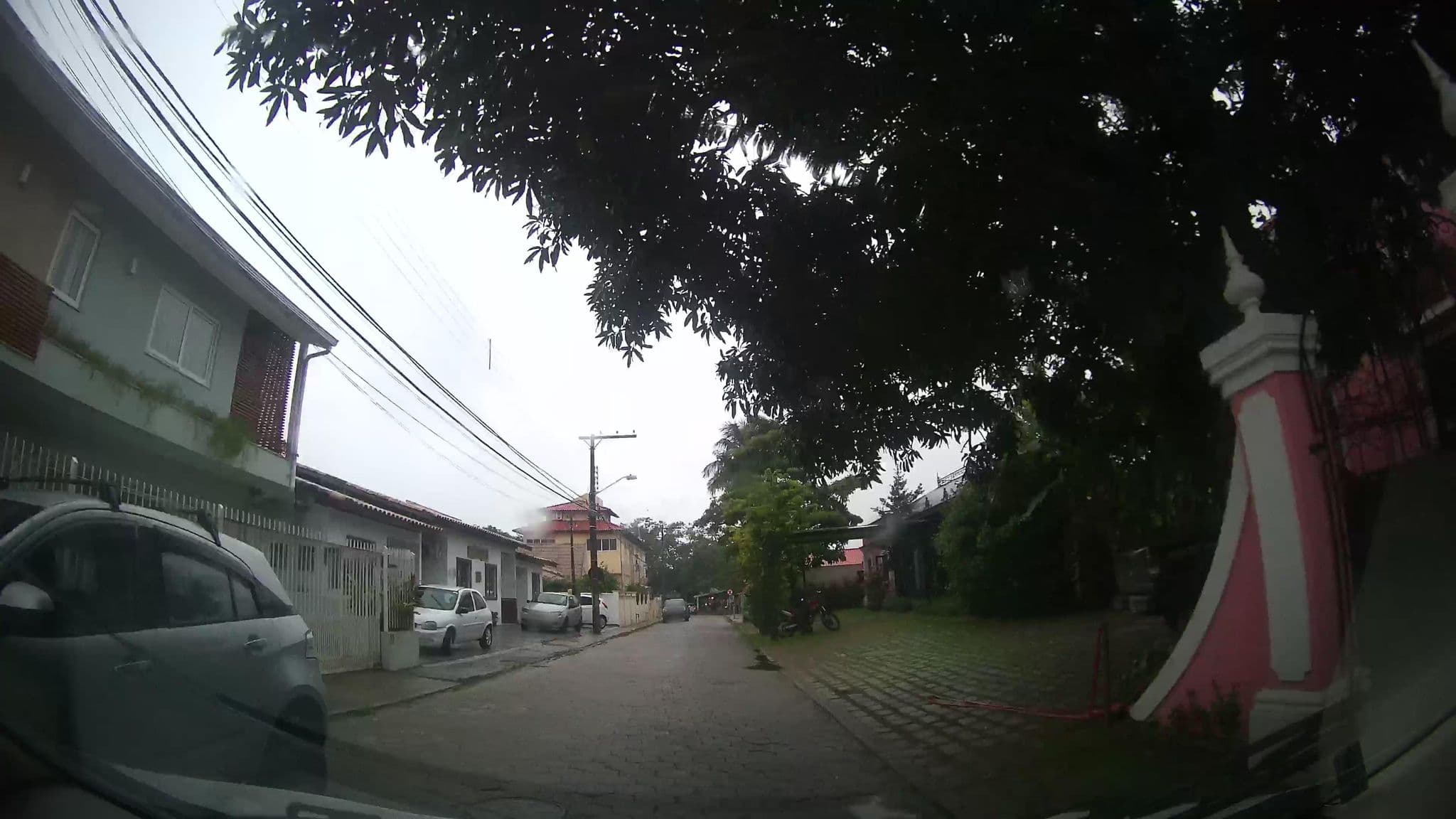 Street view near Hotel Boutique Quinta das Videiras, Lagoa — © marciosampaio (CC BY-SA · Mapillary)