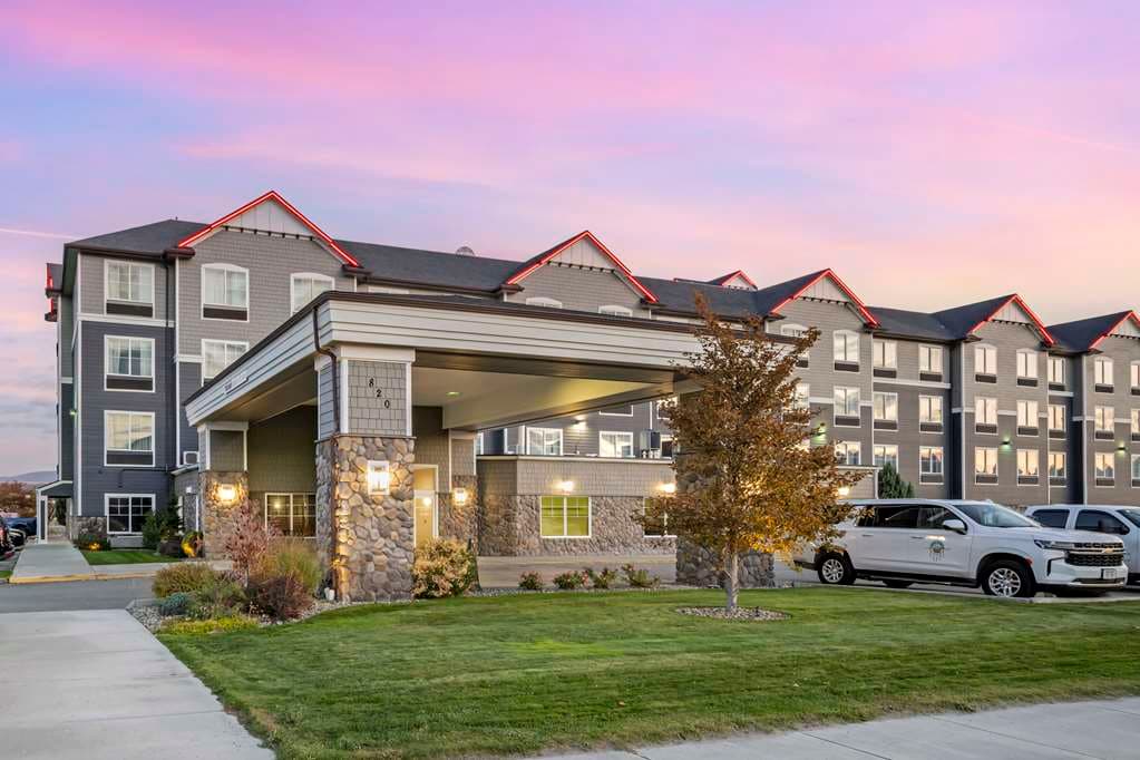 Best Western Plus Peppertree Inn at Omak, Hotel in Omak