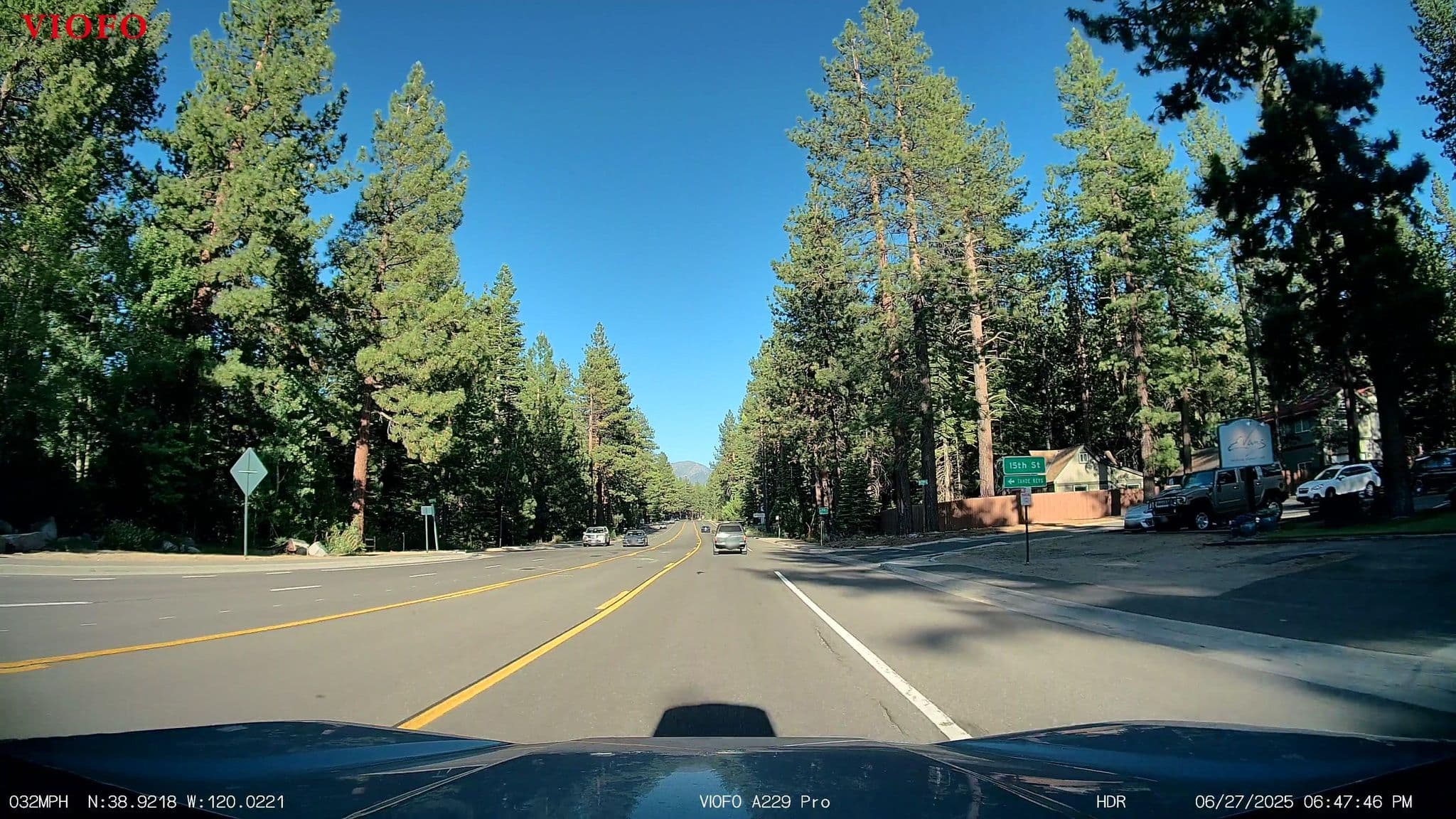 Street view near Manzanita Lodge, South Lake Tahoe — © juzza (CC BY-SA · Mapillary)