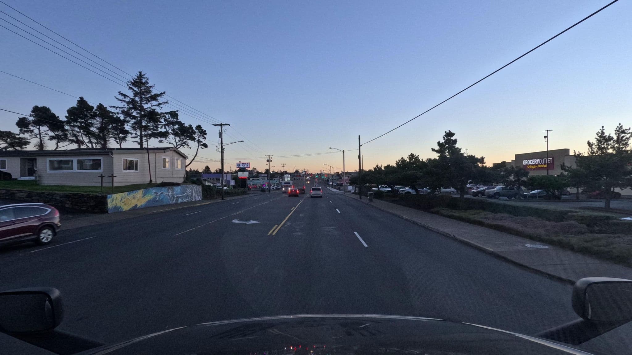 Street view near Summer Wind Budget Motel, Agate Beach — © bct (CC BY-SA · Mapillary)