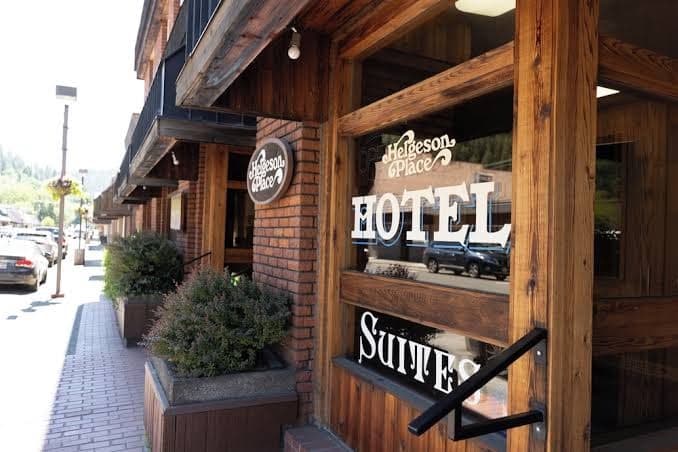 Helgeson Place Hotel Suites, Hotel in Orofino