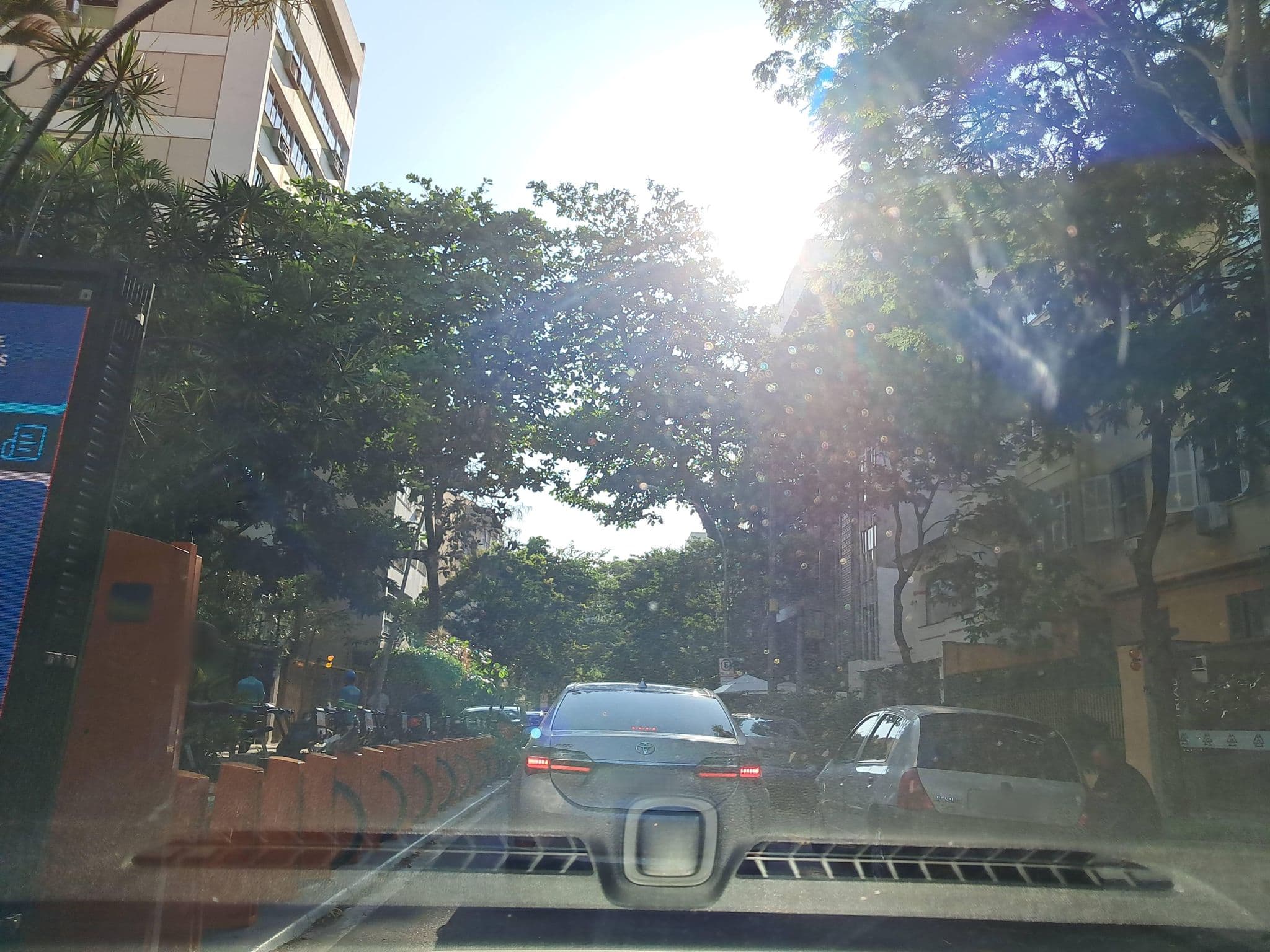 Street view near Margarida's Pousada, Ipanema — © enzostana (CC BY-SA · Mapillary)