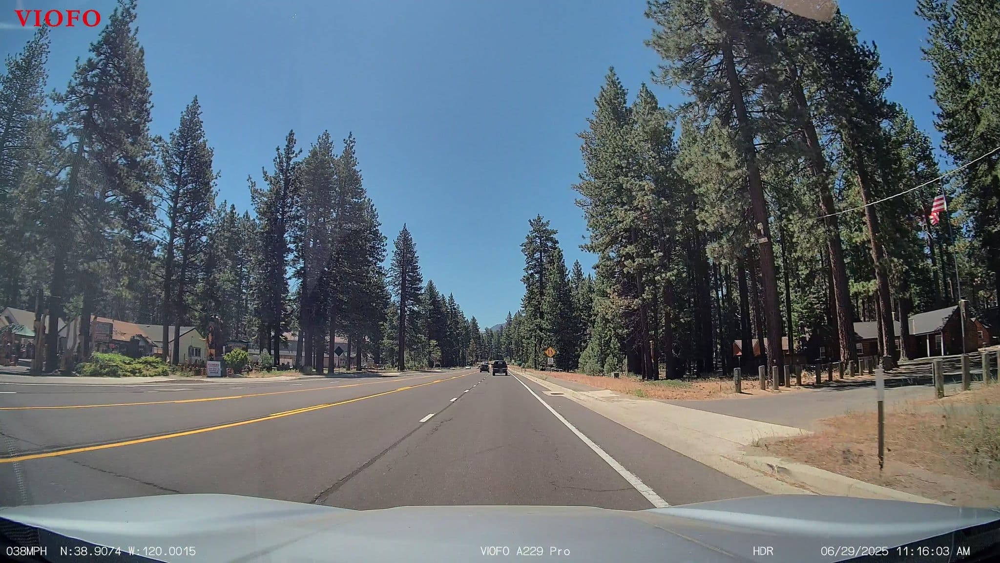 Street view near Tahoe Cottage Inn Motel, South Lake Tahoe — © juzza (CC BY-SA · Mapillary)