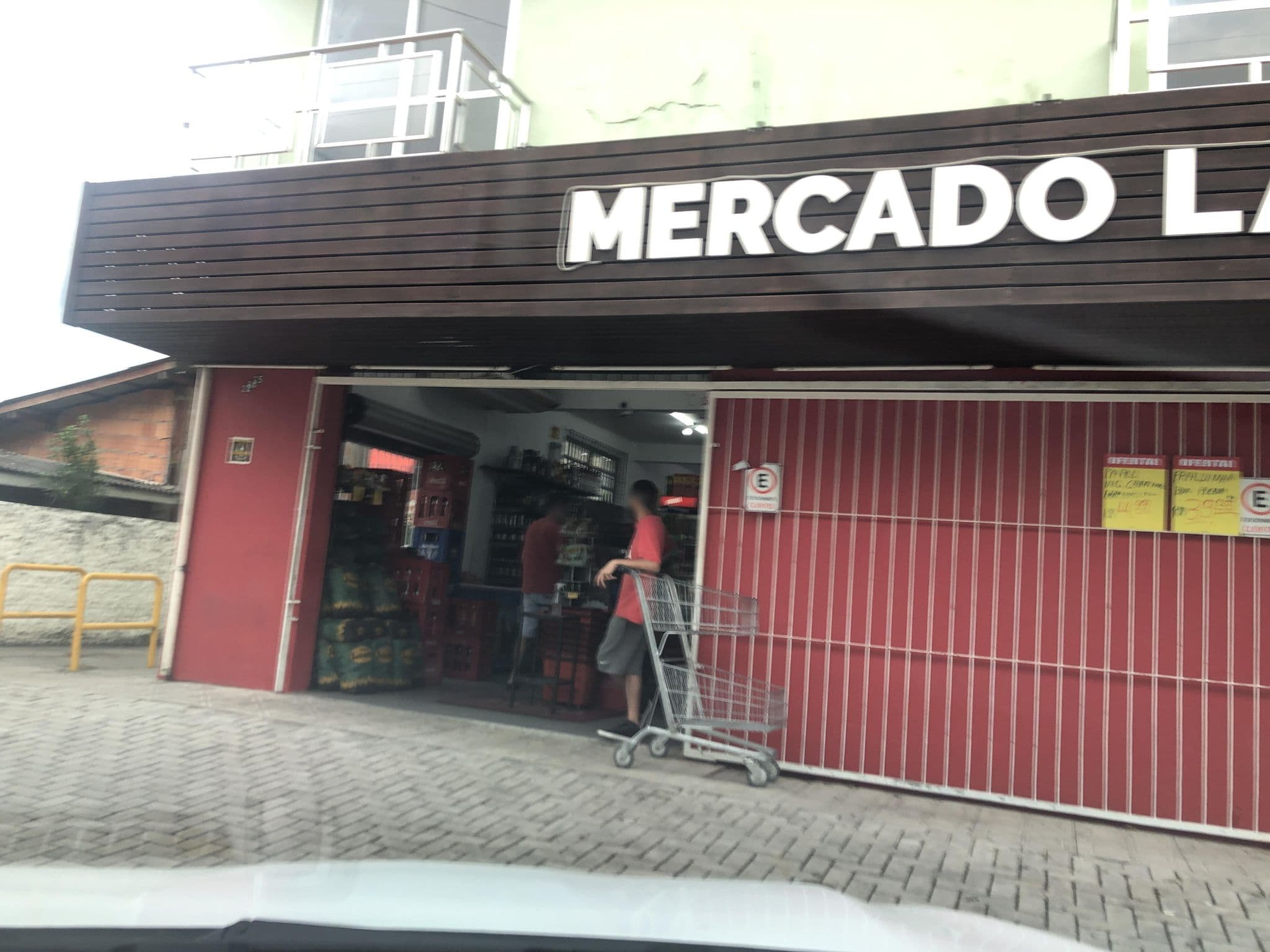 Street view near On the road hostel, Lagoa — © alantiagofelipe (CC BY-SA · Mapillary)
