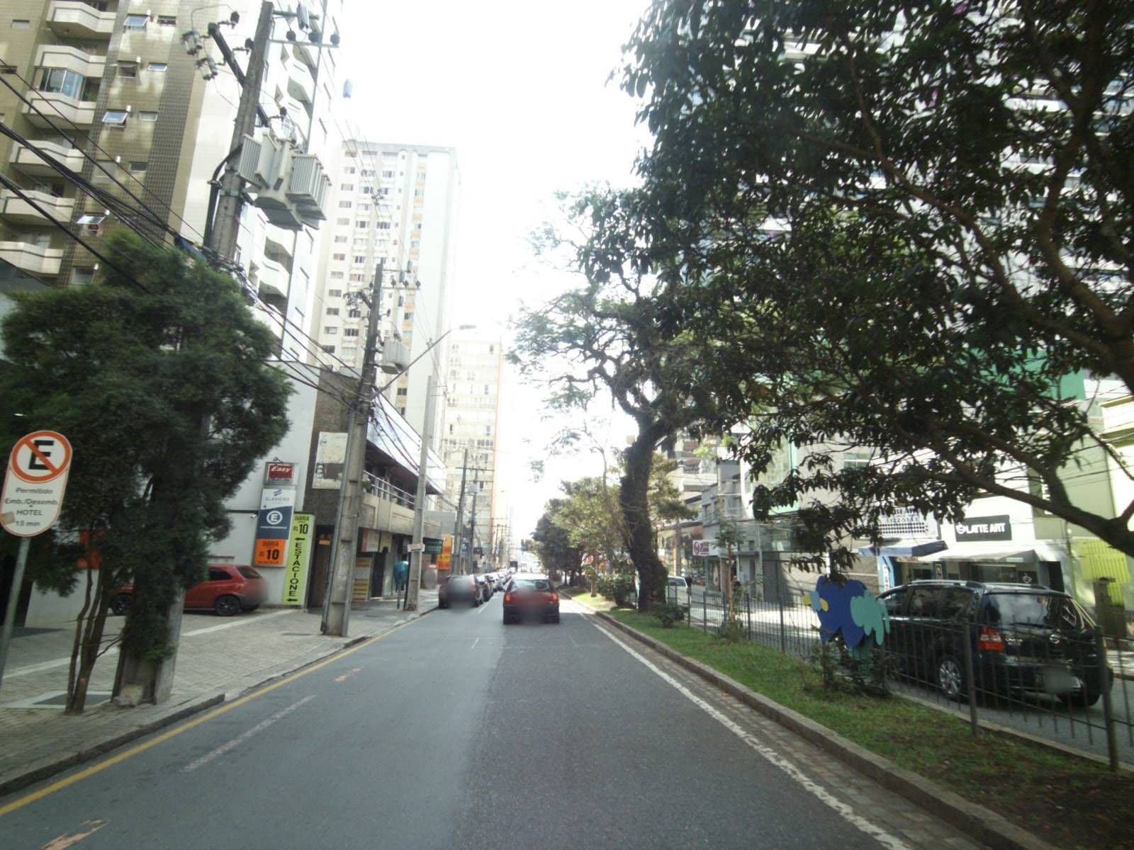 Street view near Slaviero Essential, Curitiba — © projevias (CC BY-SA · Mapillary)