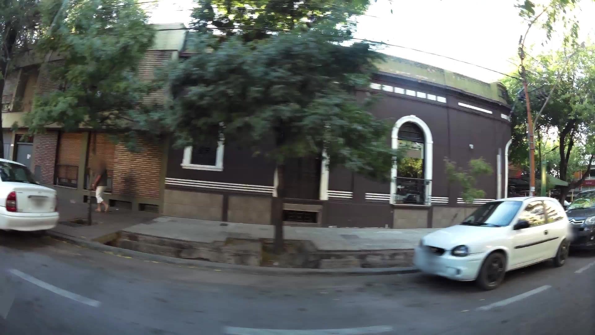 Street view near Gran Hotel Venus, Mendoza