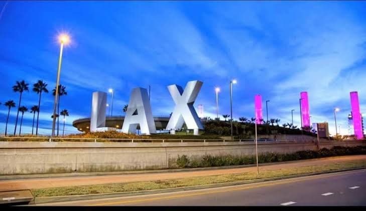 LAX guest house, Hostel in Lennox