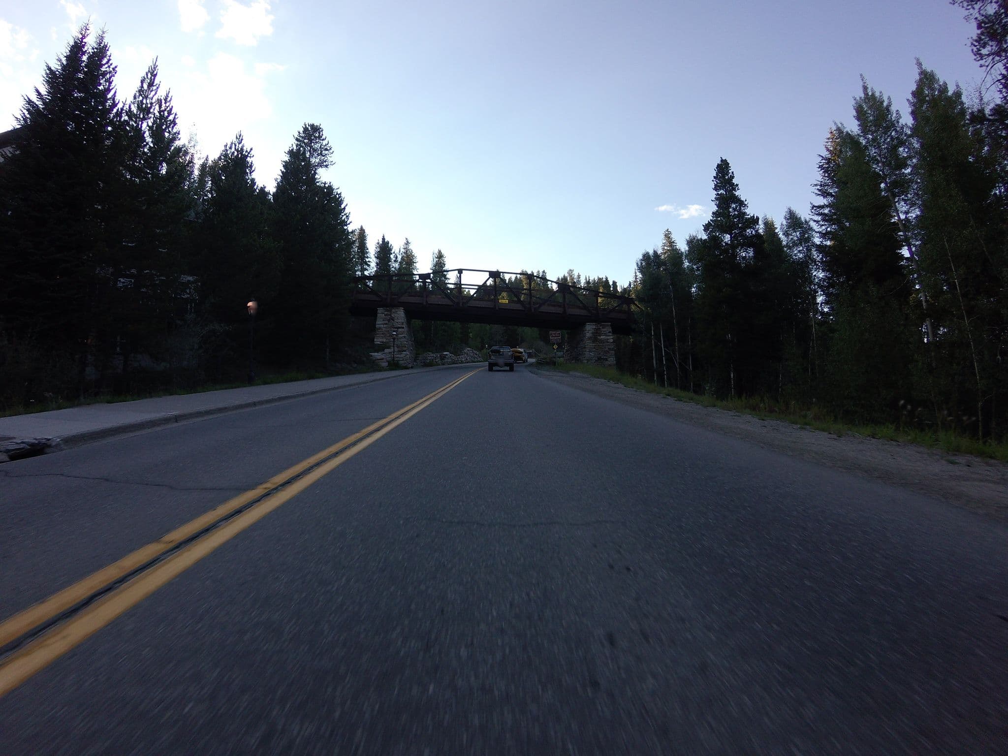 Street view near The Breckenridge Boutique Hotel, Silverthorne — © talllguy (CC BY-SA · Mapillary)