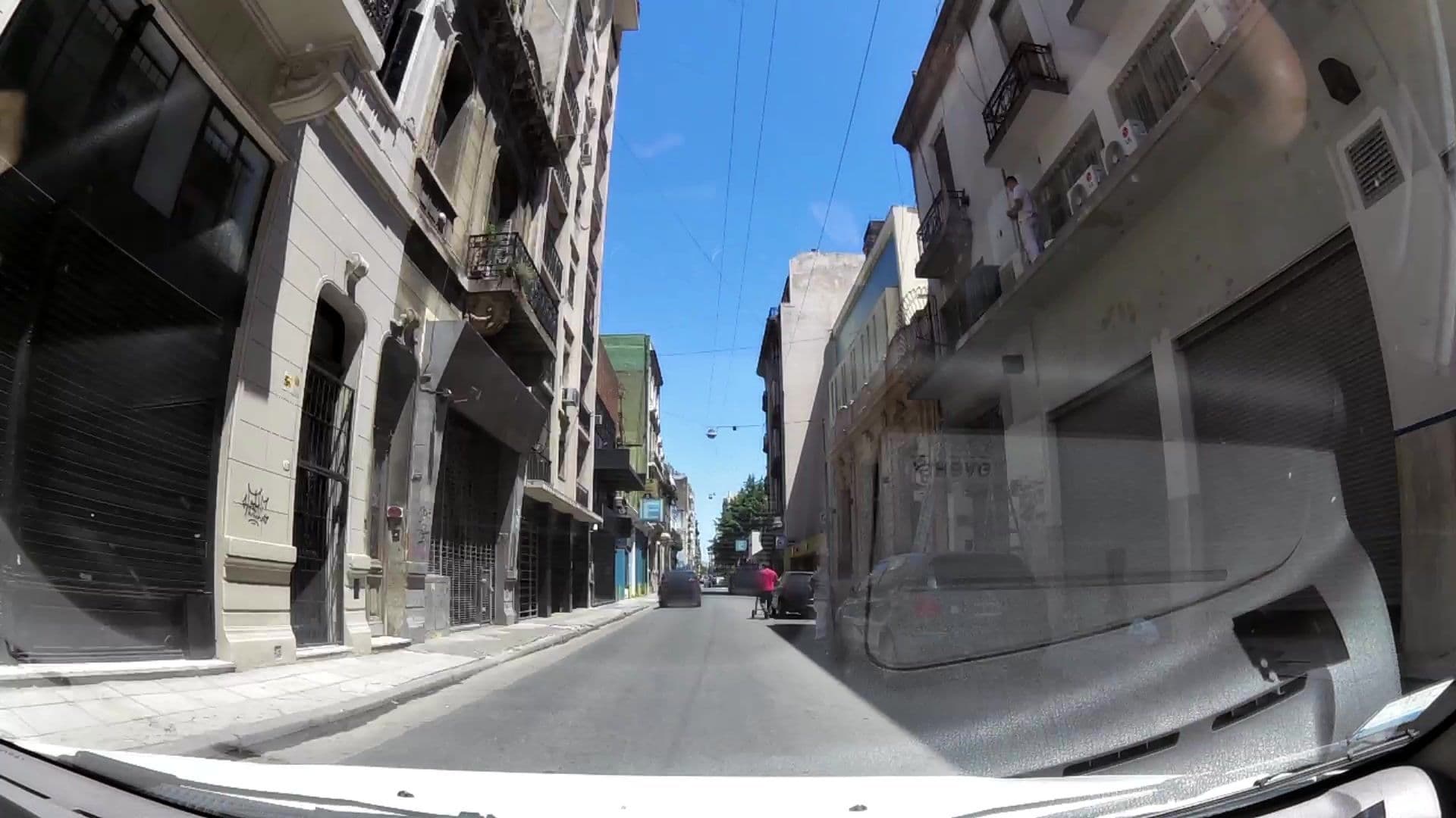 Street view near Be Trimos, Buenos Aires