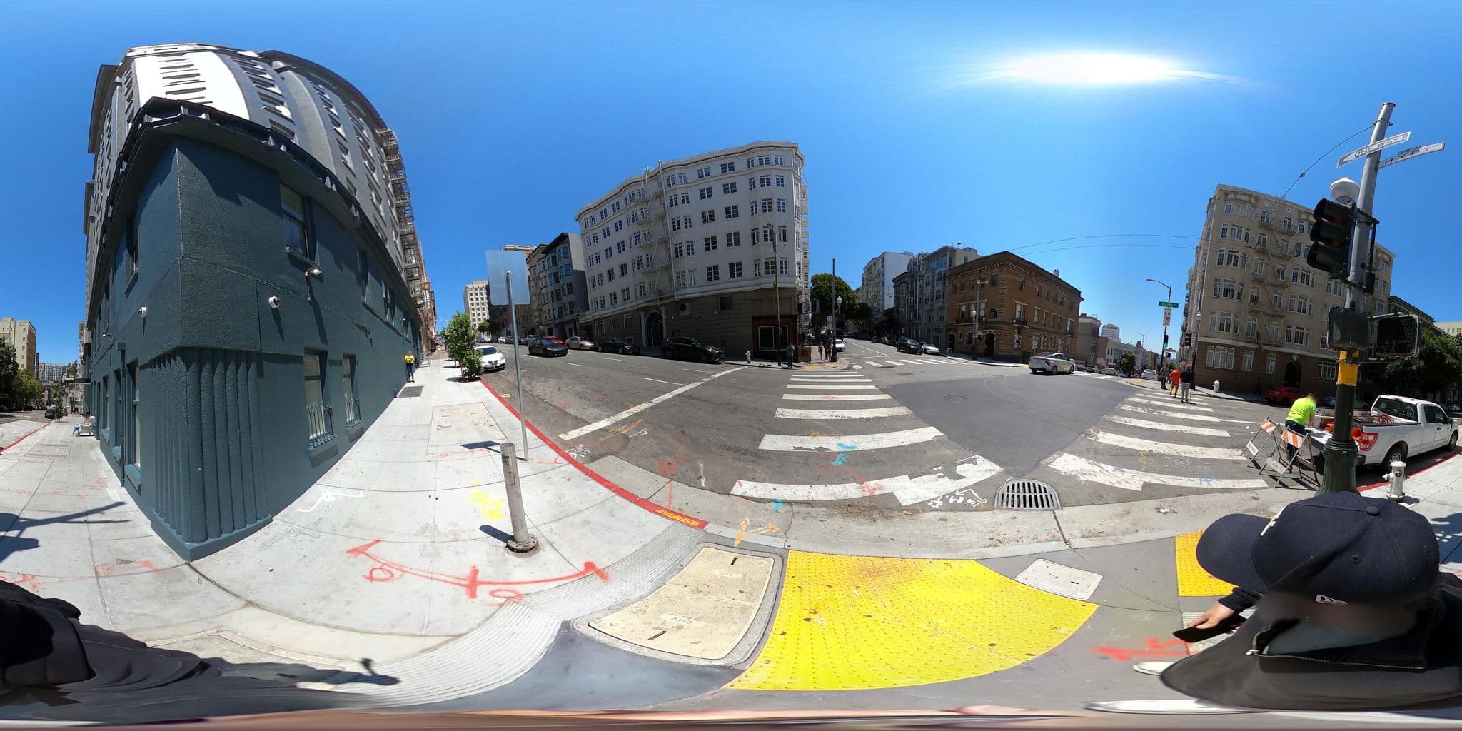 Street view near Nob Hill Hotel, Chinatown