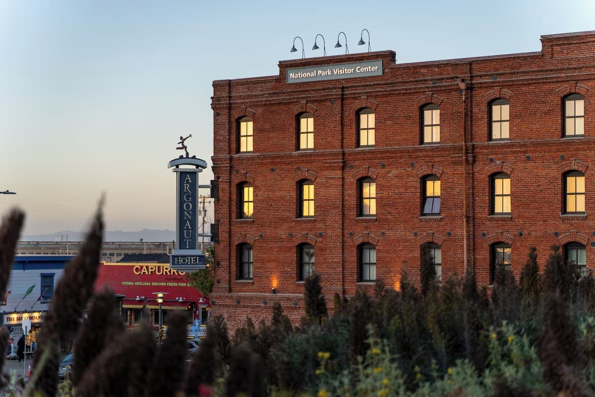 Argonaut Hotel, Hotel in Chinatown
