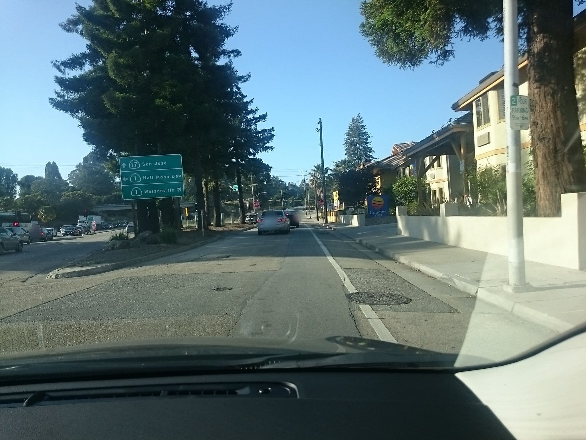 Street view near Comfort Inn, Santa Cruz — © voschix (CC BY-SA · Mapillary)