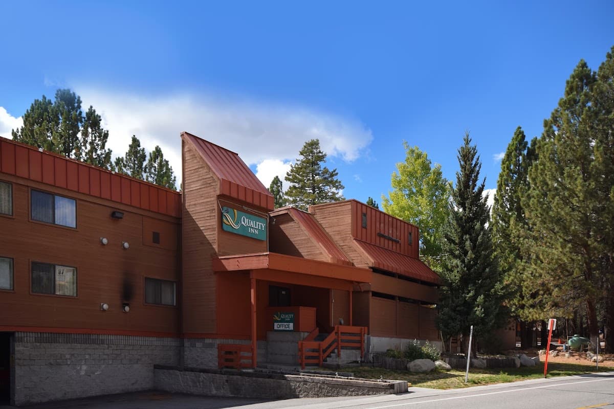 Quality Inn Near Mammoth Mountain Ski Resort, Hotel in Mammoth Lakes
