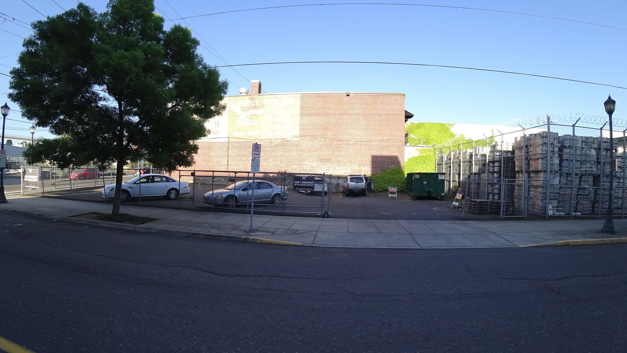 Street view near White Eagle, Portland