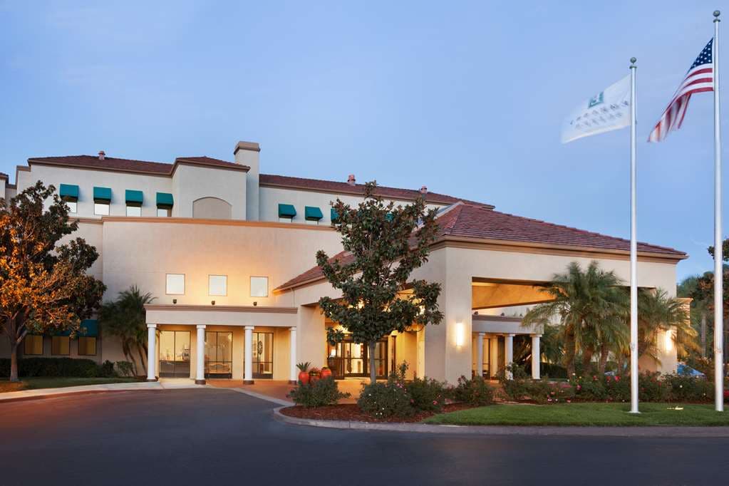 Embassy Suites Temecula Valley Wine Country, Hotel in Temecula