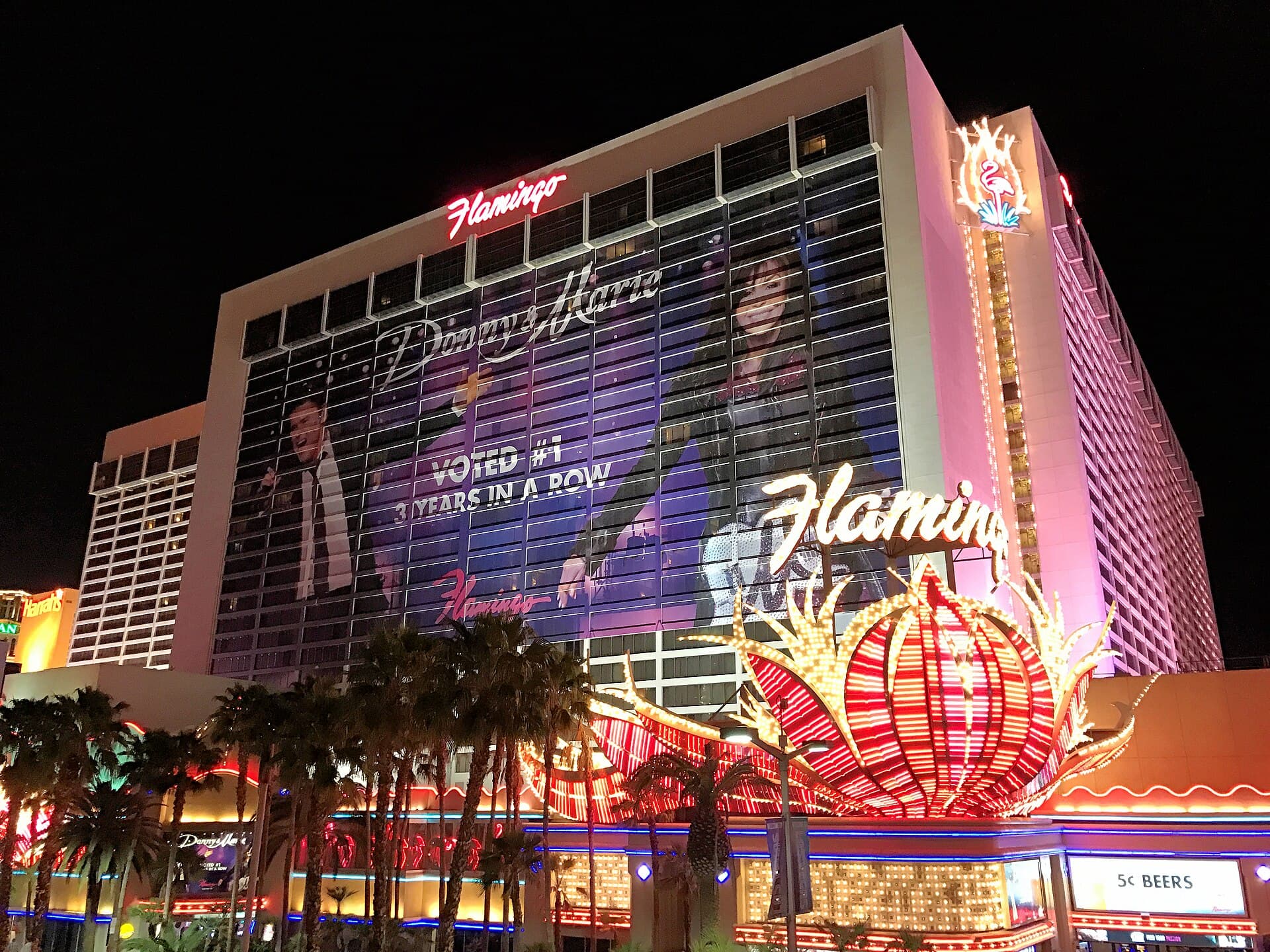 Flamingo Las Vegas (via Wikimedia Commons, CC BY-SA 4.0)