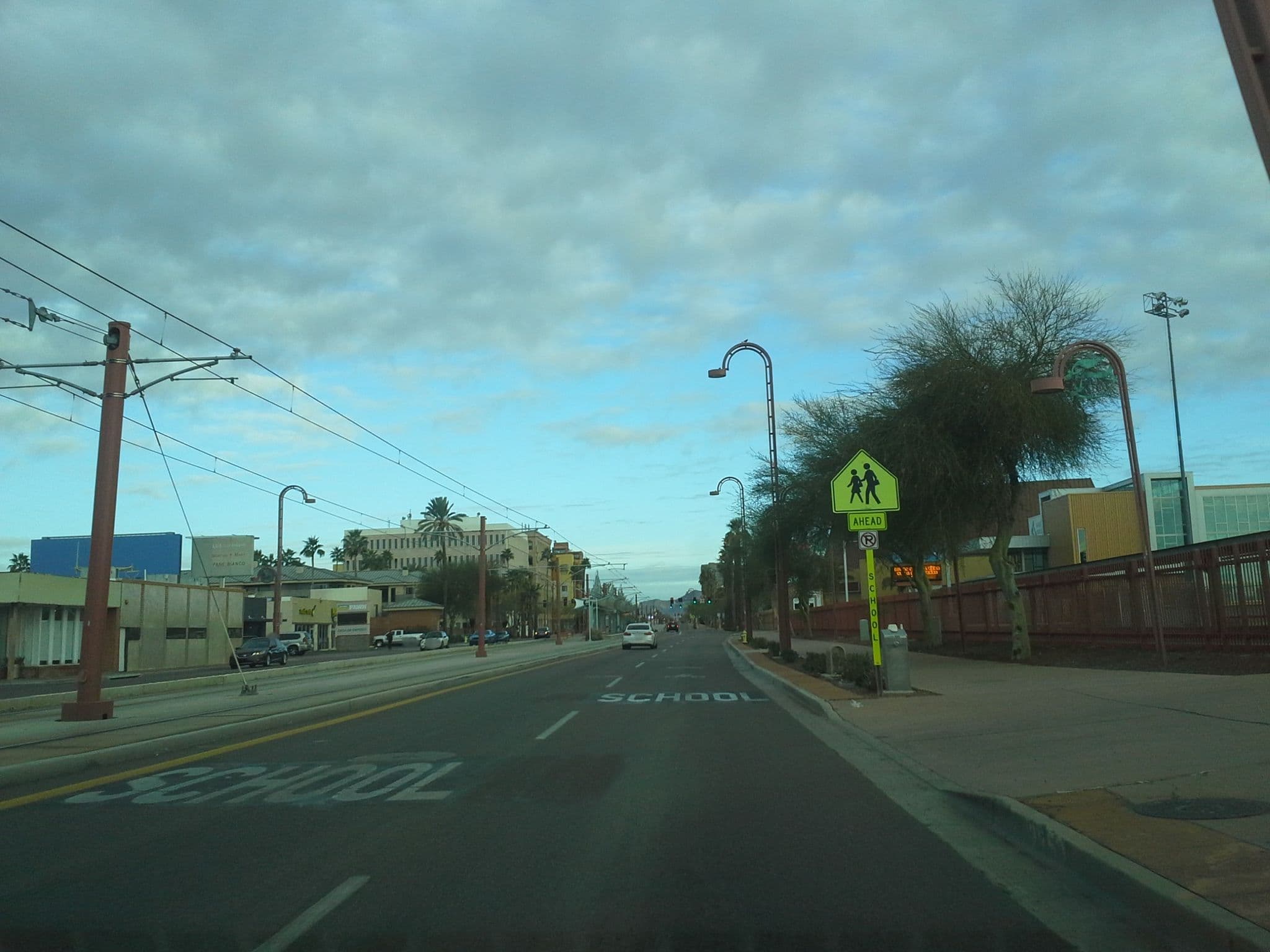 Street view near Holiday Inn Phoenix-Midtown, Encanto — © drkludge (CC BY-SA · Mapillary)