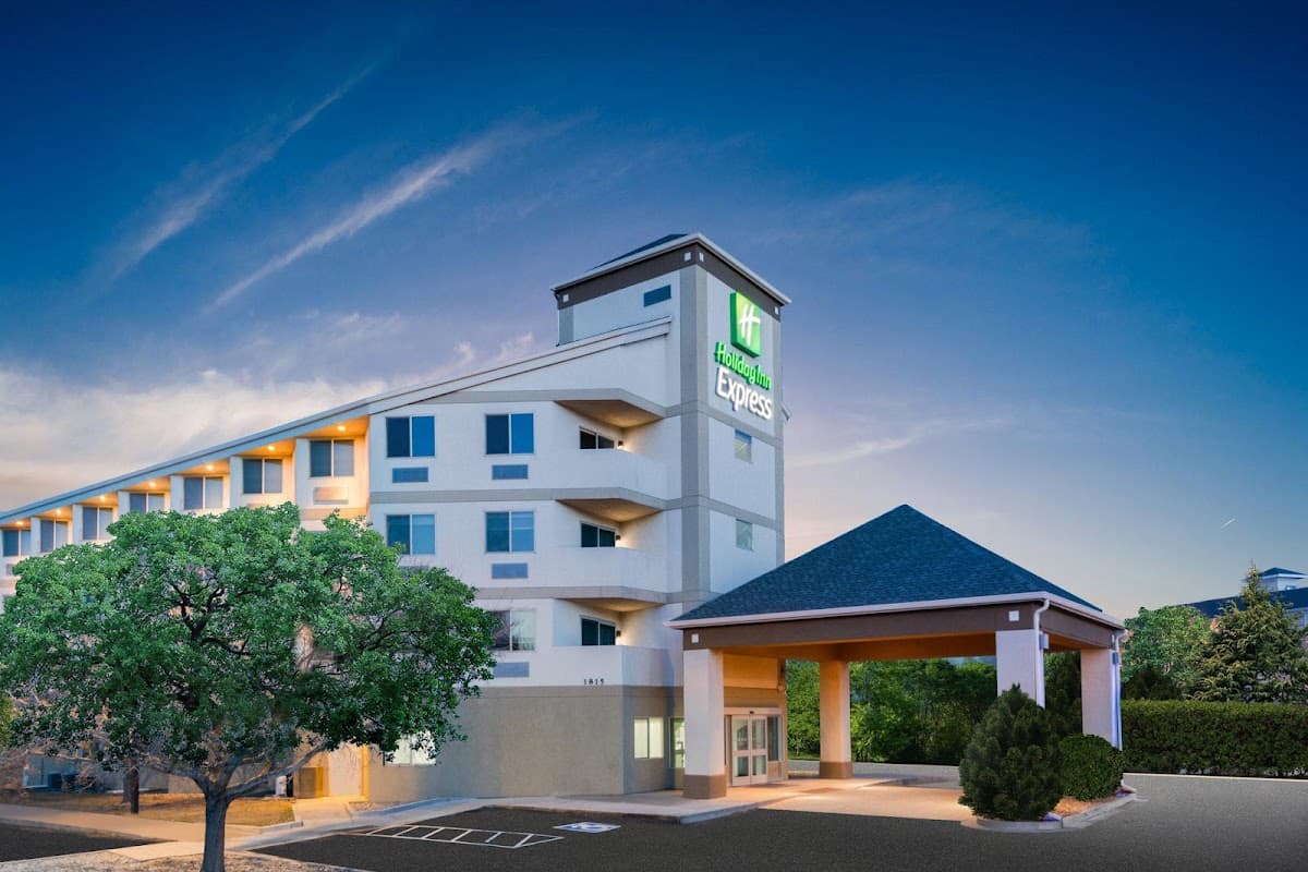 Holiday Inn Express Colorado Springs Airport, Hotel in Stratmoor