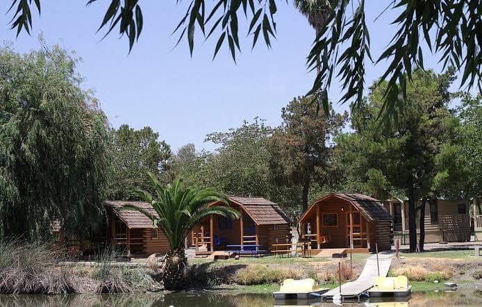 SacWest RV Park & Campground, Caravan Park in West Sacramento