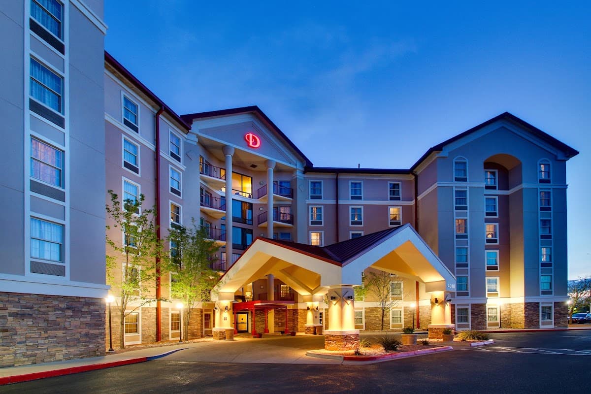 Drury Inn & Suites Albuquerque North, Hotel in North Valley