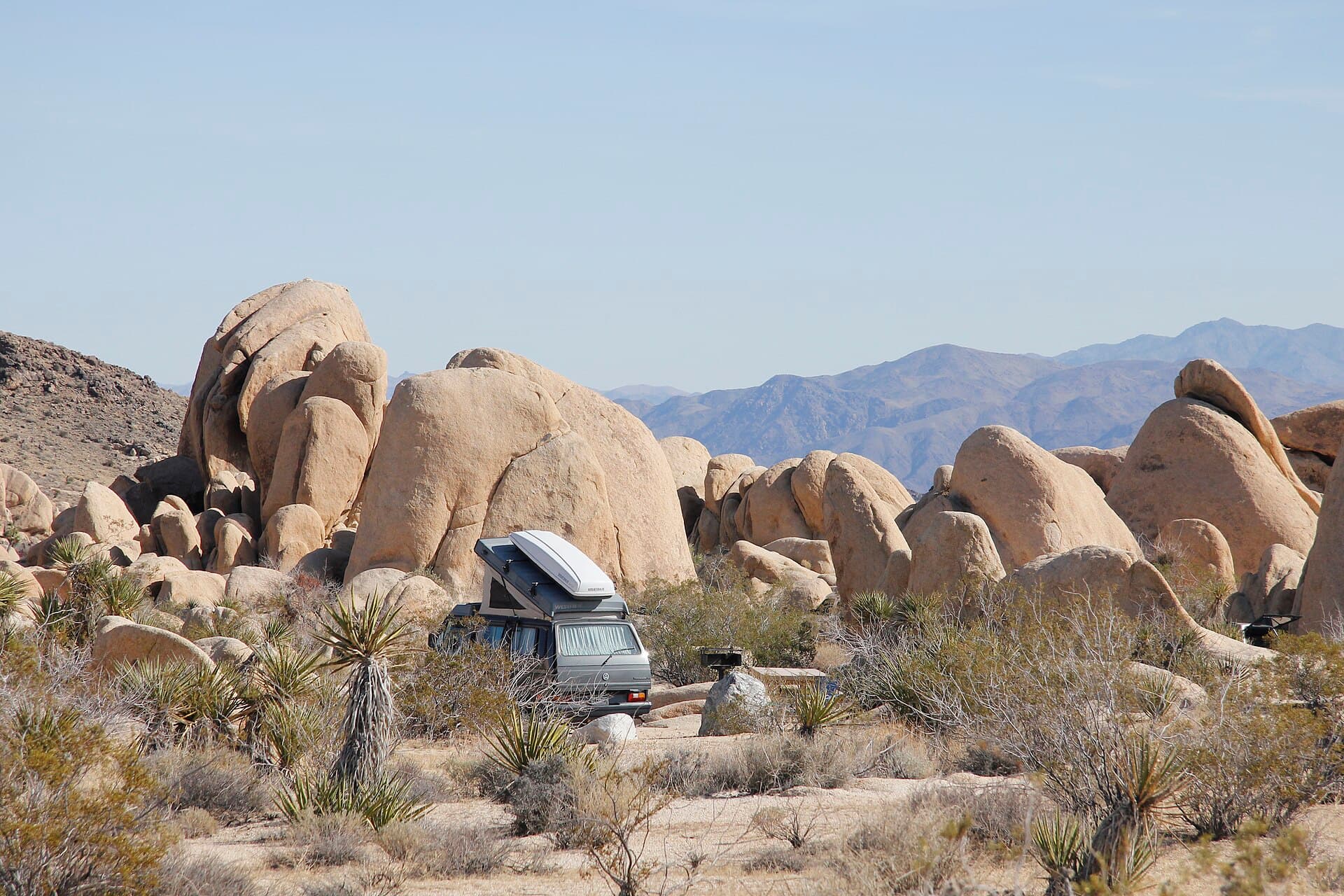 White Tank Campground (via Wikimedia Commons, Public domain)