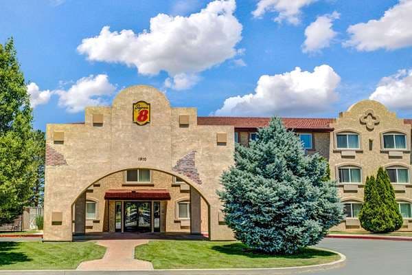 Super 8 by Wyndham Sparks/Reno Area, Motel in Sparks