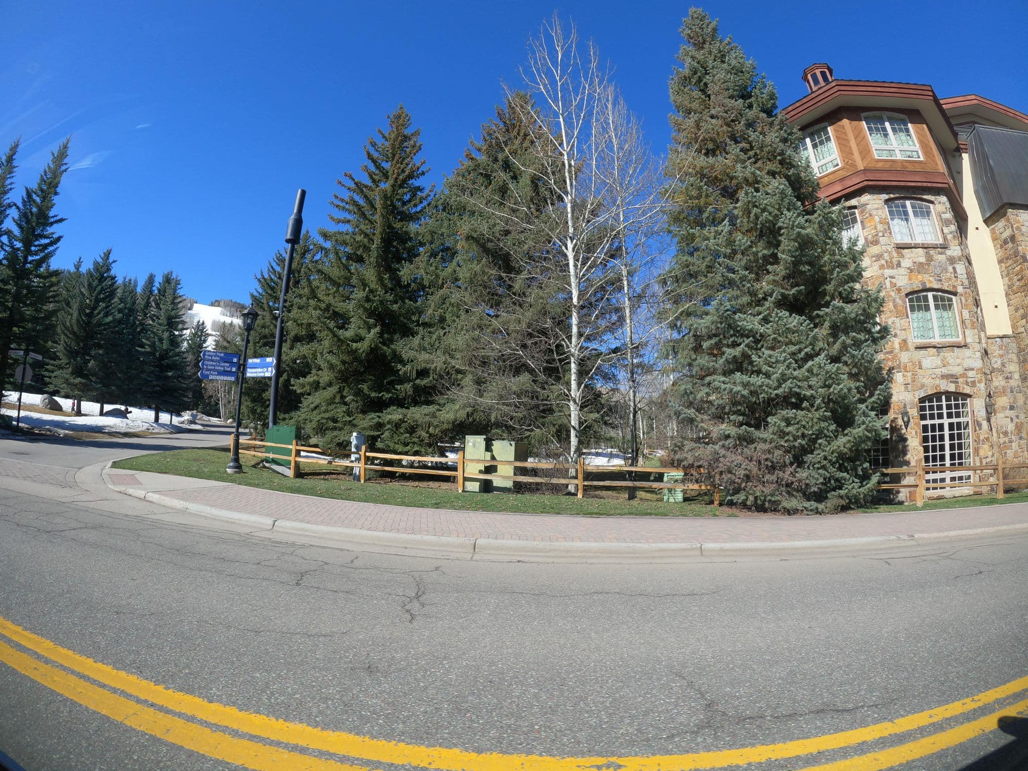 Street view near Rams-Horn Lodge Condominiums, Minturn — © roadgeek_md99 (CC BY-SA · Mapillary)
