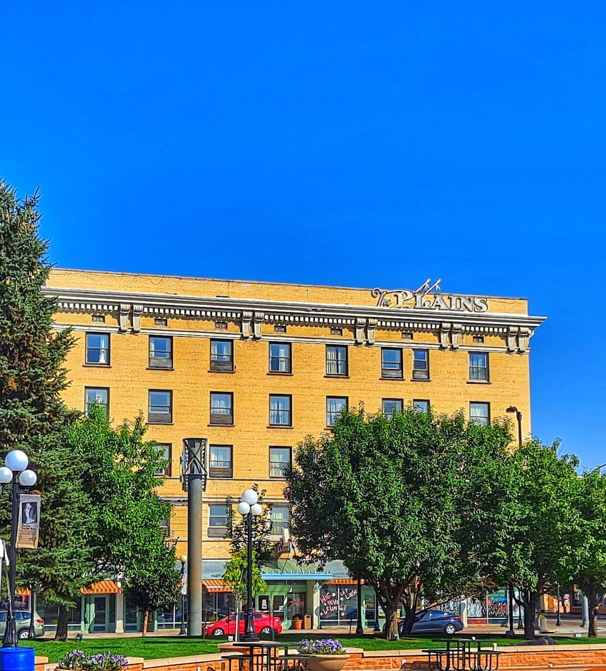 The Historic Plains Hotel, Hotel in Cheyenne